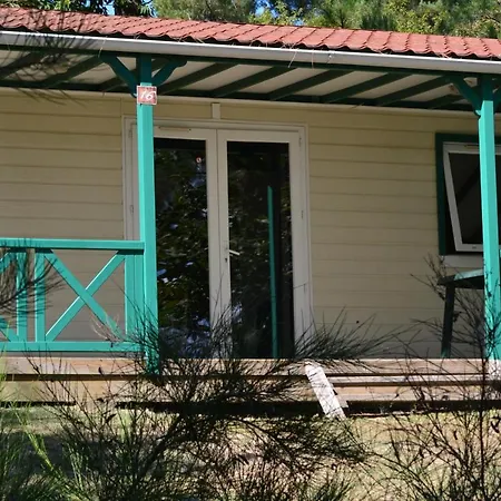 פארק נופש Domaine Des Grands Pins