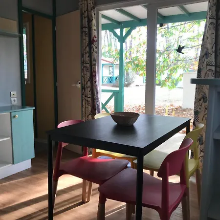 Domaine Des Grands Pins База отдыха Tamnies