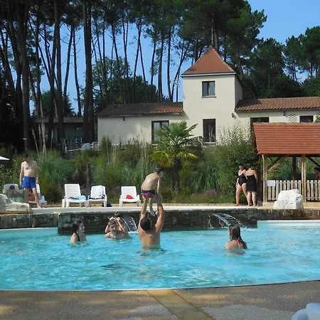 Domaine Des Grands Pins Semesterpark